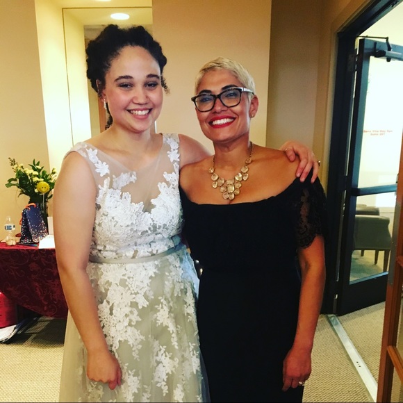 Meet your Posher, April - Picture 8 of 8